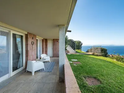 Paesaggio naturale nelle vicinanze della villa