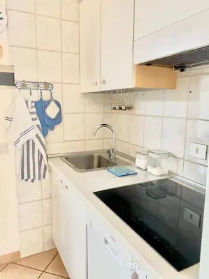 Cucina o angolo cottura di Sant'Elmo Castiadas villetta vista mare 200m dalla spiaggia
