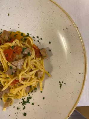Cibo presso l'hotel o nelle vicinanze