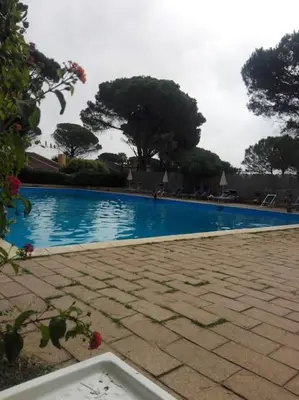 Piscina di Villetta a Schiera Calaverde o nelle vicinanze