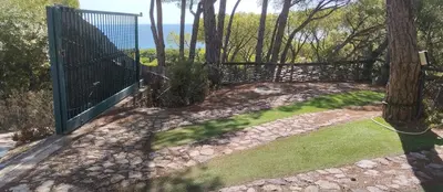 Paesaggio naturale nelle vicinanze della villa