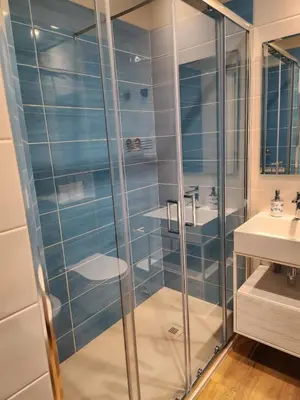 Bagno di Berry Rooms