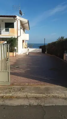 Vista generica sul mare o vista sul mare dall'interno della casa vacanze