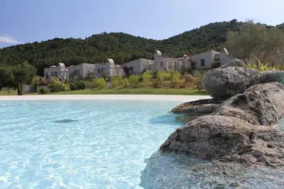 Paesaggio naturale nelle vicinanze della villa
