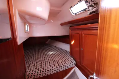 Letto o letti in una camera di blu