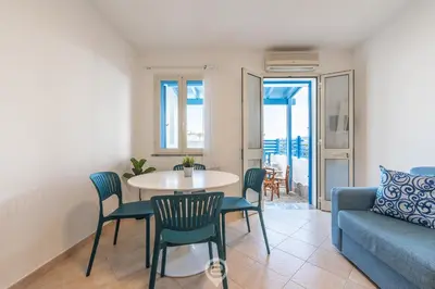 Area soggiorno di Azure House