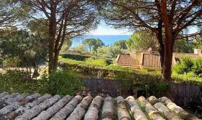 Paesaggio naturale nelle vicinanze della villa