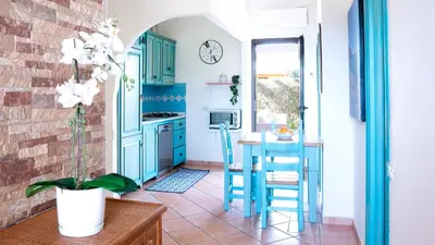 Cucina o angolo cottura di The sound of the sea -Amazing villa 30mt from the beach