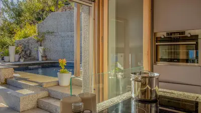 Piscina di BeLocations - Villa and Beach On The Rocks o nelle vicinanze