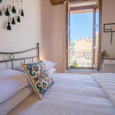 Yenne Apartment