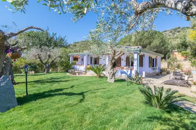 Giardino di Lillà - Villa A Solanas