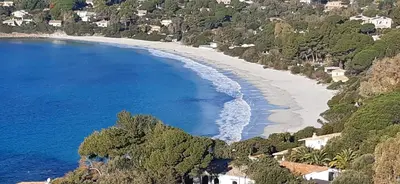 Paesaggio naturale nelle vicinanze della villa