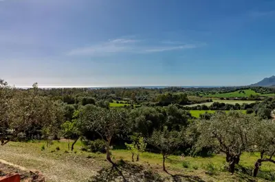 Paesaggio naturale nelle vicinanze della casa vacanze