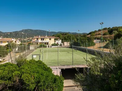 Attività di tennis o squash presso la casa vacanze o nelle vicinanze