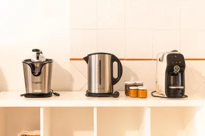 Set per la preparazione di tè e caffè presso Home Appi Family