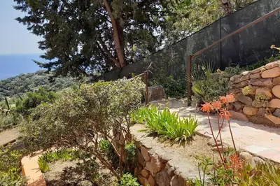 Paesaggio naturale nelle vicinanze della casa vacanze