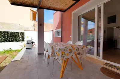 Area soggiorno di Newly built Holiday House in Teulada
