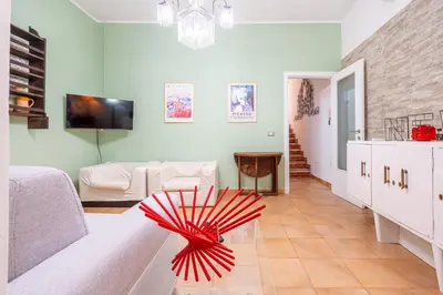 TV o dispositivi per l'intrattenimento presso Oasi Urbana con Terrazza e Vista