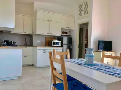 Cucina o angolo cottura di 100mt from Campulongu beach with sea view