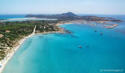 Paesaggio naturale nelle vicinanze della villa