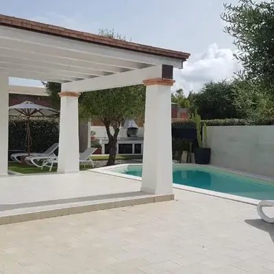 VILLA ILARIA con piscina privata a 350 mt spiaggia di sabbia