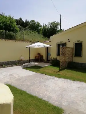 Giardino di New! La Ginestra,casa vacanze bifamiliare in montagna-Seulo Sardegna