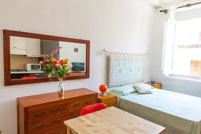 Letto o letti in una camera di S Efisio in Cagliari Centre U2166