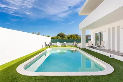 Piscina di Villa Greca Holiday Rooms o nelle vicinanze