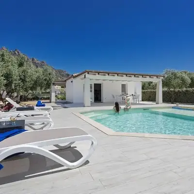 350 mt spiaggia villa claudia con piscina privata
