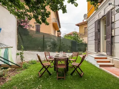 Giardino di Il Giardino Apartment- Between Beach and City Center Cagliari