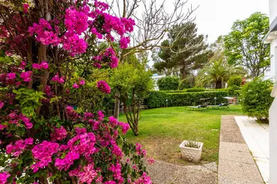 Giardino di Villa Buganvillea near the beach