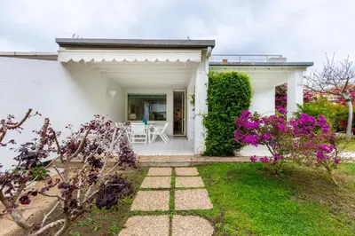 Giardino di Villa Buganvillea near the beach