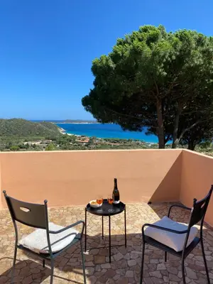 Paesaggio naturale nelle vicinanze della villa