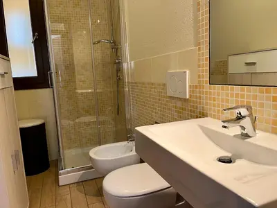 Bagno di Casa Alessandro By La Via Del Mare Viaggi e Vacanze
