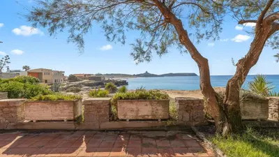 Paesaggio naturale nelle vicinanze della villa
