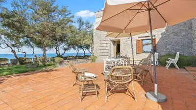 Paesaggio naturale nelle vicinanze della villa
