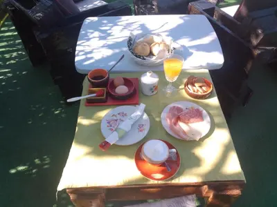 Cibo presso il campeggio di lusso o nelle vicinanze
