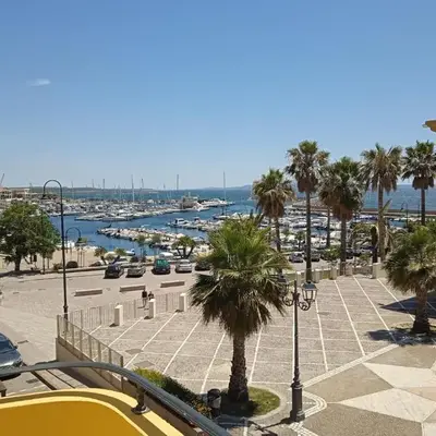 FollowTheSun- Camera Fronte mare