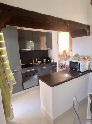 Cucina o angolo cottura di Villetta vista mare sulla spiaggia di Porto Giunco