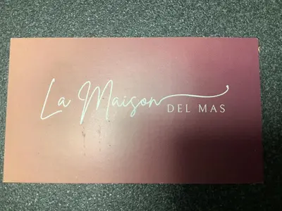 Certificato, attestato, insegna o altro documento esposto da La Maison del Mas Suite