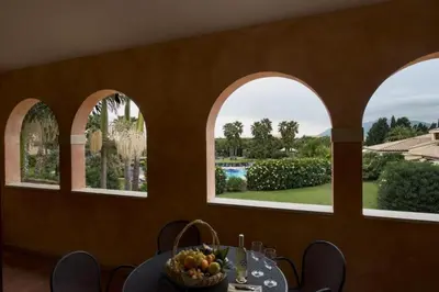 Giardino di Tranquil Lantana Resort Hotel Apartments for 5 people 1,5km from beach