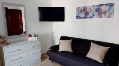 TV o dispositivi per l'intrattenimento presso OKIROS