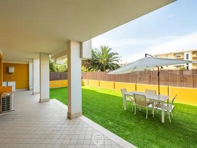 Patio o area all'aperto di Green Oasis Apartment