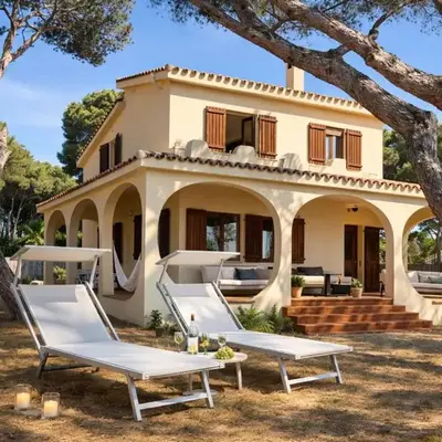 Villa Alex on the beach with sea view