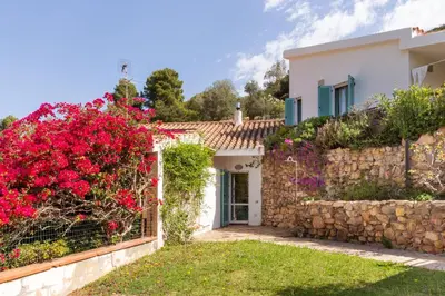 Giardino di Villa Maffi - spaziosa, vista mare e parcheggio