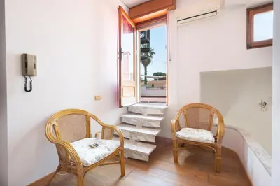 Area soggiorno di Casa frente al mar con terraza panorámica