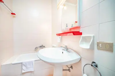 Bagno di Perla Marina, Estate Infinita, Is Mortorius