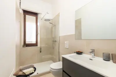Bagno di Nonna ADELINA a 150 m da Cala Moresca