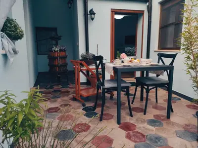 Patio o area all'aperto di La casa del glicine Marrubiu