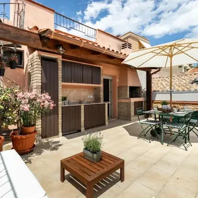 Casa Mistral